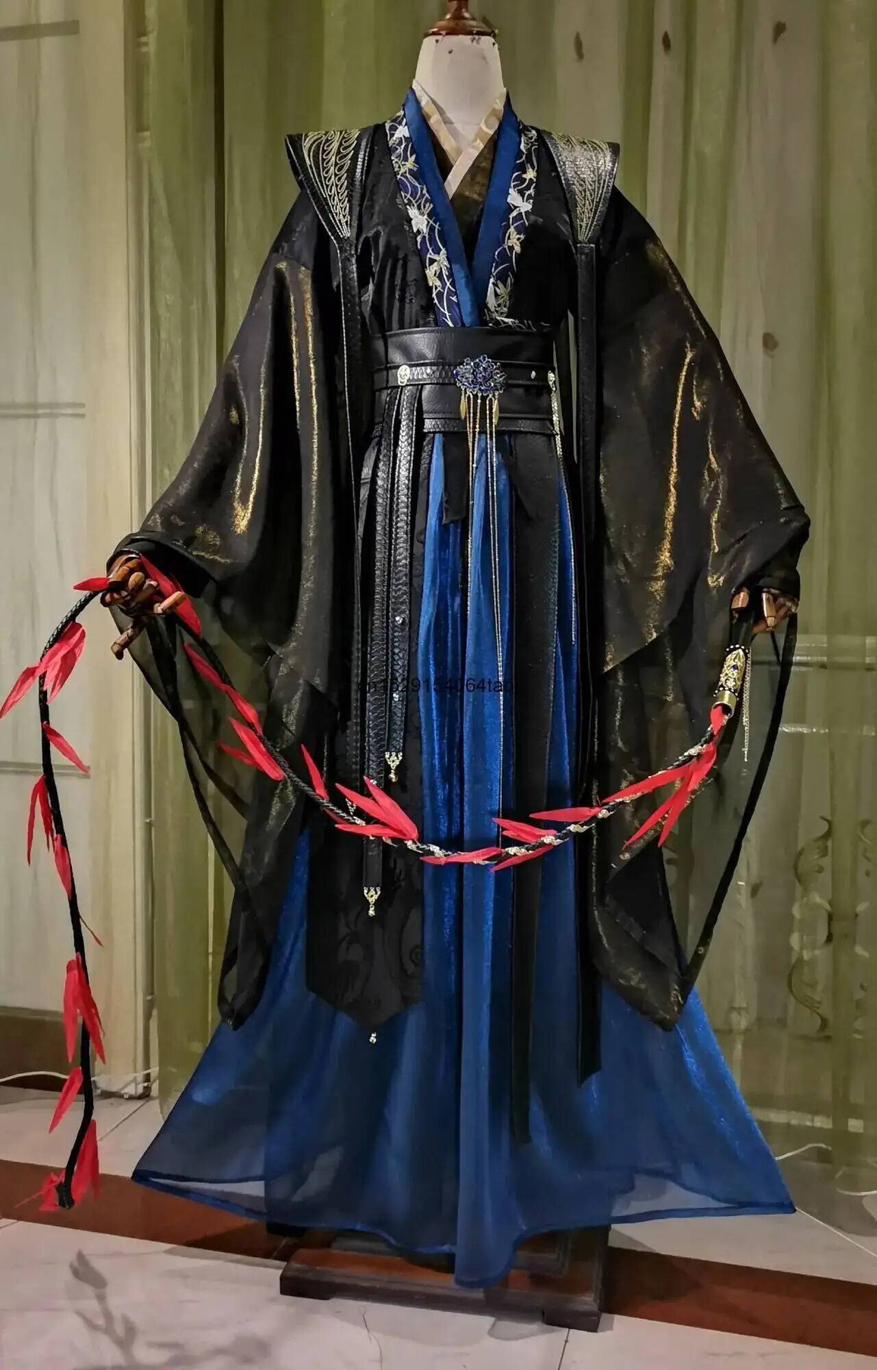   Fantasia de Cosplay Mo Ran:  - Queen Anime Cosplay avaliação e preço